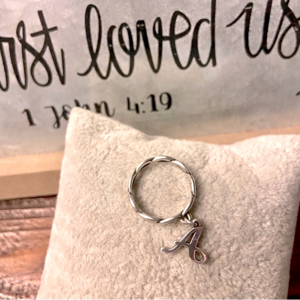 Retired James Avery Sterling Silver dangle ring